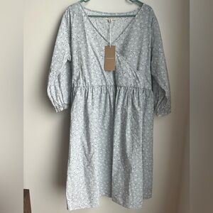 SOLD Tradlands Augusta Floral dress in Cloud